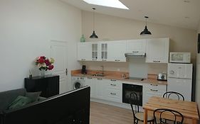 Maison Au Pied Des Pyrenees